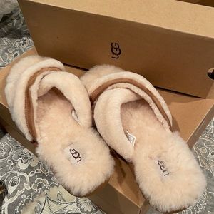 Brand new Ugg slippers